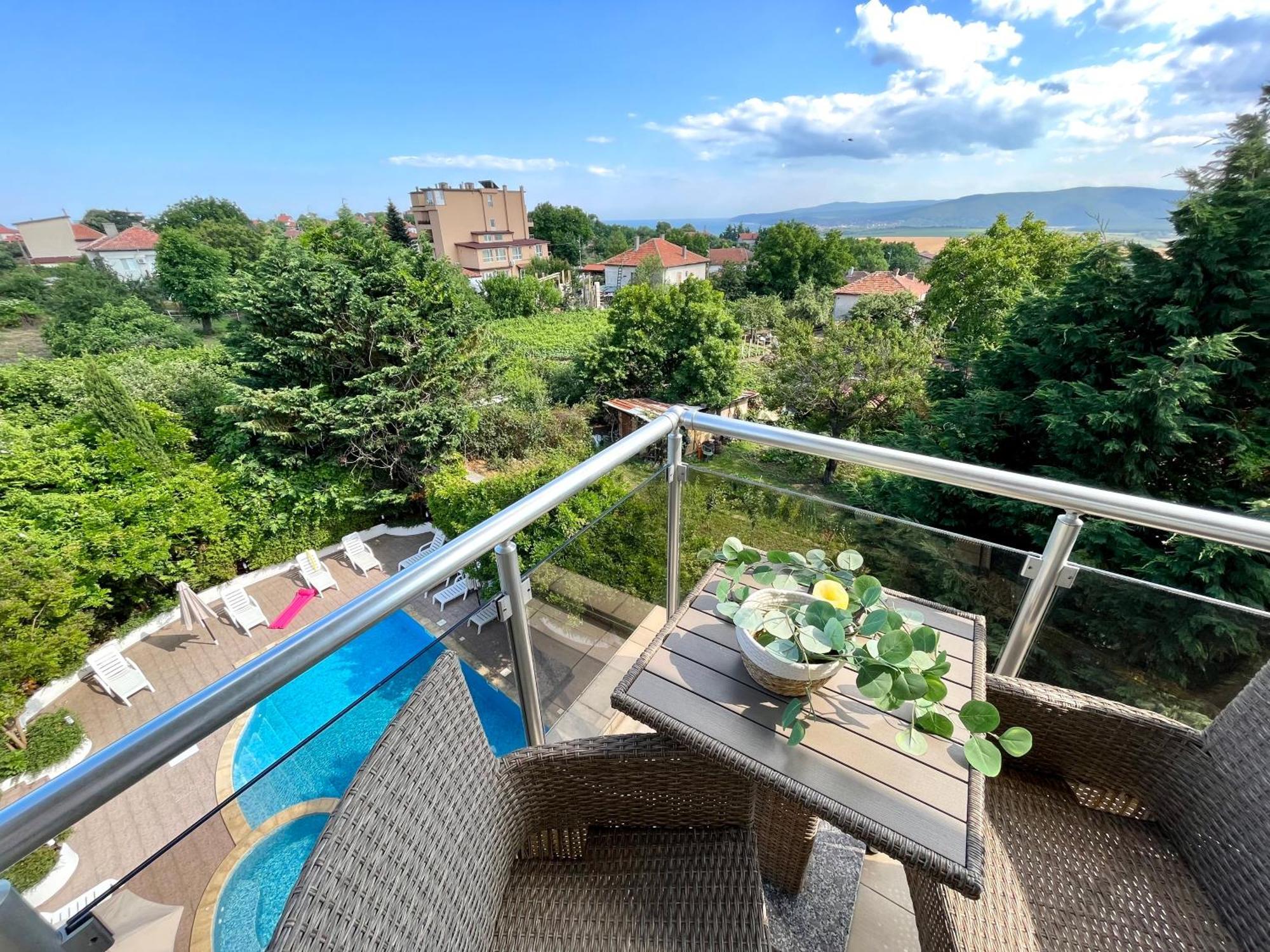 резидънс - Byala Complex Apartament
